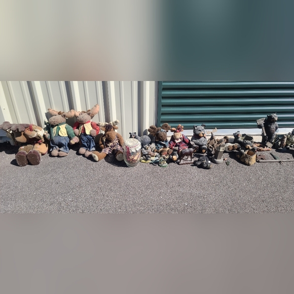 Decorations - Picture 12 of 16